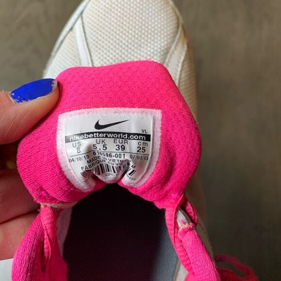 Nike Air Relentless 3 Pink Burgundy Womens Running Shoes | Size 8 - Picture 7 of 8